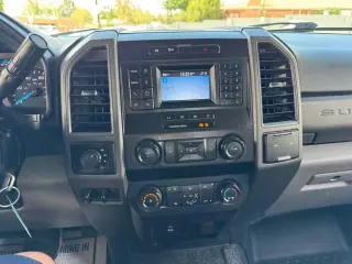 2021 Ford F600