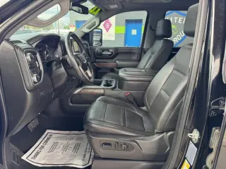 2022 GMC Sierra 2500HD Denali Crew Cab 4WD SB