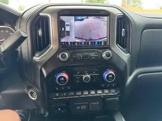 2022 GMC Sierra 2500HD Denali Crew Cab 4WD SB