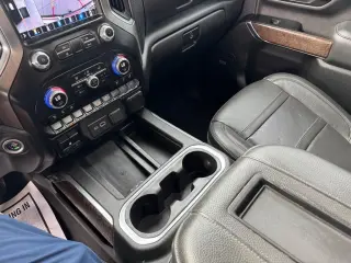 2022 GMC Sierra 2500HD Denali Crew Cab 4WD SB