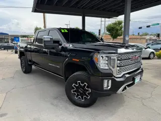 2022 GMC Sierra 2500HD Denali Crew Cab 4WD SB