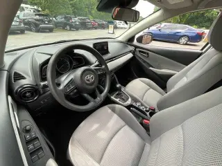 Toyota Yaris 2019 L 4dr Sedan 6M