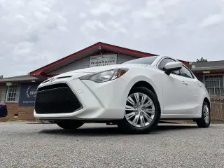 Toyota Yaris 2019 L 4dr Sedan 6M