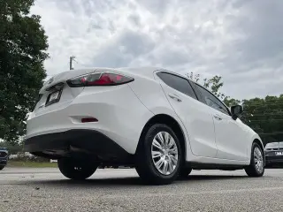 Toyota Yaris 2019 L 4dr Sedan 6M