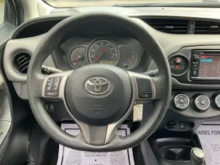 Toyota Yaris 2017 L 4dr Hatchback