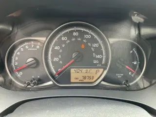 Toyota Yaris 2017 L 4dr Hatchback