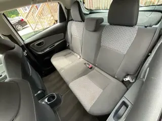 Toyota Yaris 2017 L 4dr Hatchback