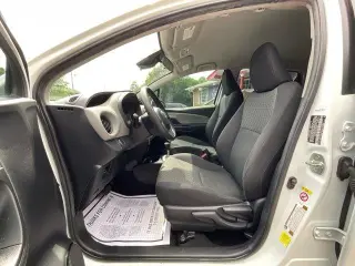Toyota Yaris 2017 L 4dr Hatchback