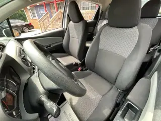 Toyota Yaris 2017 L 4dr Hatchback