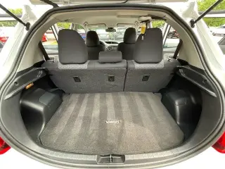 Toyota Yaris 2017 L 4dr Hatchback