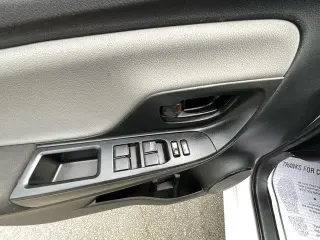 Toyota Yaris 2017 L 4dr Hatchback