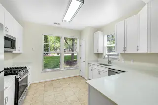 Propiedad en alquiler con 3 habitaciones y 2 baños en Rockville