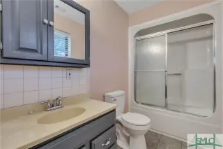 Propiedad en alquiler con 3 habitaciones y 2 baños en Rincon