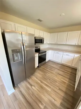 Propiedad en alquiler con 3 habitaciones y 2 baños en Savannah