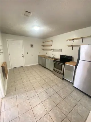 Propiedad en alquiler con 2 dormitorios y 2 baños en Savannah