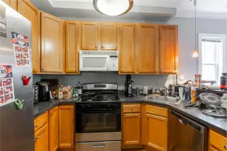 Propiedad en alquiler con 4 habitaciones y 2 baños en Chicago
