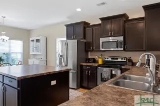 Propiedad en alquiler con 4 habitaciones y 2.5 baños en Pooler