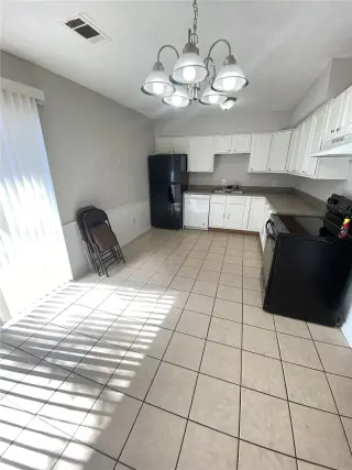 Propiedad en alquiler con 3 habitaciones y 2 baños en Hinesville