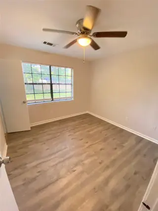 Propiedad en alquiler con 3 habitaciones y 2 baños en Hinesville