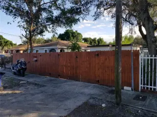 Propiedad en alquiler con 2 habitaciones y 1 baño en Miami