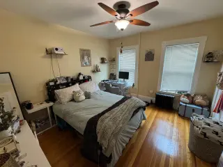 Propiedad en alquiler con 4 habitaciones y 2 baños en Somerville