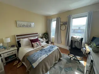 Propiedad en alquiler con 4 habitaciones y 1.5 baños en Somerville