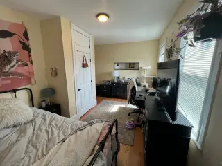 Propiedad en alquiler con 4 habitaciones y 1.5 baños en Somerville