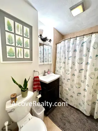 Propiedad en alquiler con 3 habitaciones y 1.5 baños en Somerville