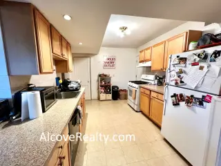 Propiedad en alquiler con 3 habitaciones y 1.5 baños en Somerville