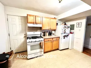 Propiedad en alquiler con 3 habitaciones y 1.5 baños en Somerville