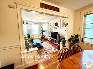 Propiedad en alquiler con 3 habitaciones y 1.5 baños en Somerville