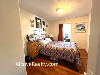 Propiedad en alquiler con 3 habitaciones y 1.5 baños en Somerville