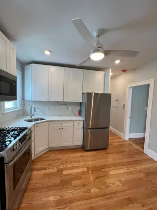 Propiedad en alquiler con 3 habitaciones y 2 baños en Somerville