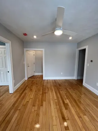 Propiedad en alquiler con 3 habitaciones y 2 baños en Somerville