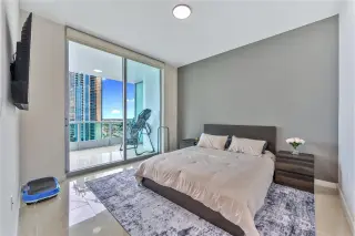 Propiedad en alquiler con 3 habitaciones y 3 baños en Miami
