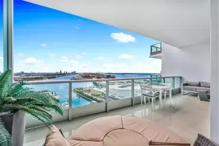Propiedad en alquiler con 3 habitaciones y 3 baños en Miami