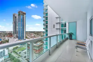 Propiedad en alquiler con 3 habitaciones y 3 baños en Miami