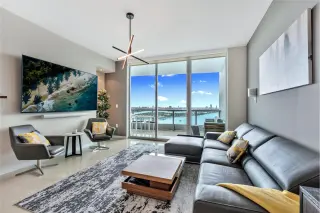 Propiedad en alquiler con 3 habitaciones y 3 baños en Miami