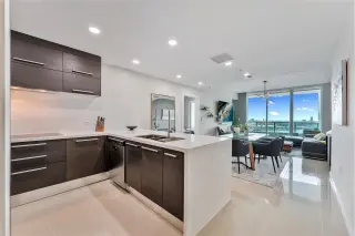 Propiedad en alquiler con 3 habitaciones y 3 baños en Miami