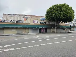 325 Olympic Blvd