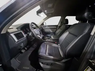 Volkswagen Atlas 2021 V6 SE 4dr SUV w/Technology (midyear release)