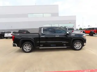GMC Sierra 1500 2021 4x4 SLT 4dr Crew Cab 5.8 ft. SB