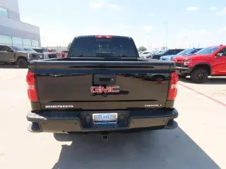 GMC Sierra 1500 2015 4x4 Denali 4dr Crew Cab 5.8 ft. SB