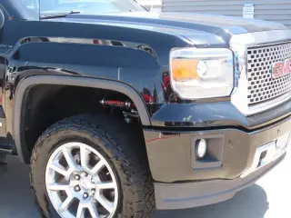 GMC Sierra 1500 2015 4x4 Denali 4dr Crew Cab 5.8 ft. SB