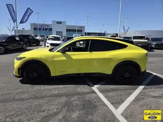 Ford Mustang Mach-E 2025 Premium 4dr SUV