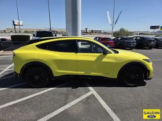 Ford Mustang Mach-E 2025 Premium 4dr SUV