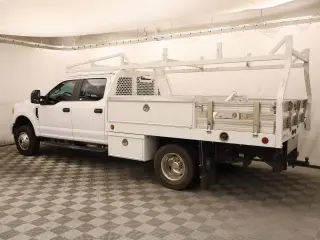 Ford F-350 Super Duty 2021 4x4 Lariat 4dr Crew Cab 179 in. WB DRW Chassis