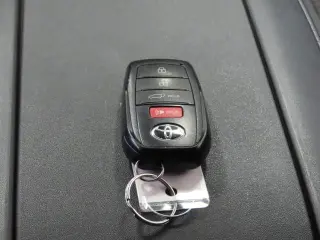 Toyota Highlander 2024 AWD LE 4dr SUV