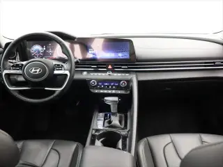 Hyundai ELANTRA 2025 Limited 4dr Sedan