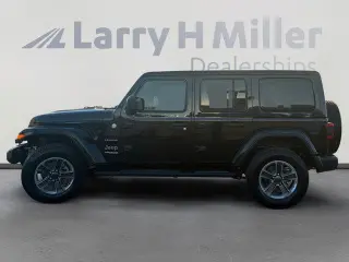 Jeep Wrangler Unlimited 2021 4x4 Sahara Altitude 4dr SUV